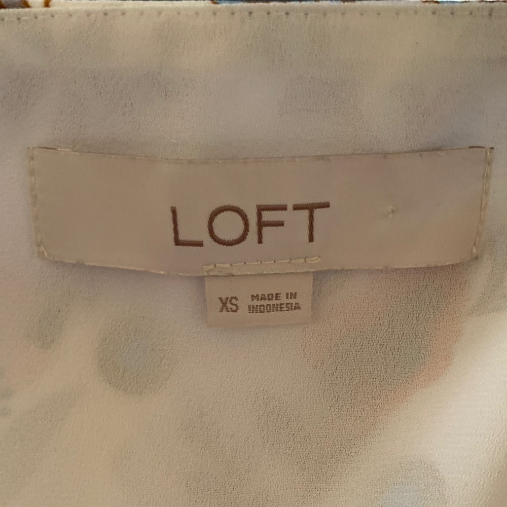 LOFT White Floral Border V-Neck Tank - Picture 5 of 6